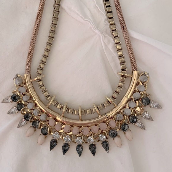 Express Jewelry - Express statement necklace